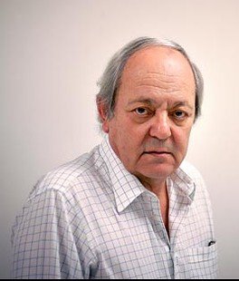 Vasco Pulido Valente, os militares e a política (1820-1856), INCM, Lisboa, 2005