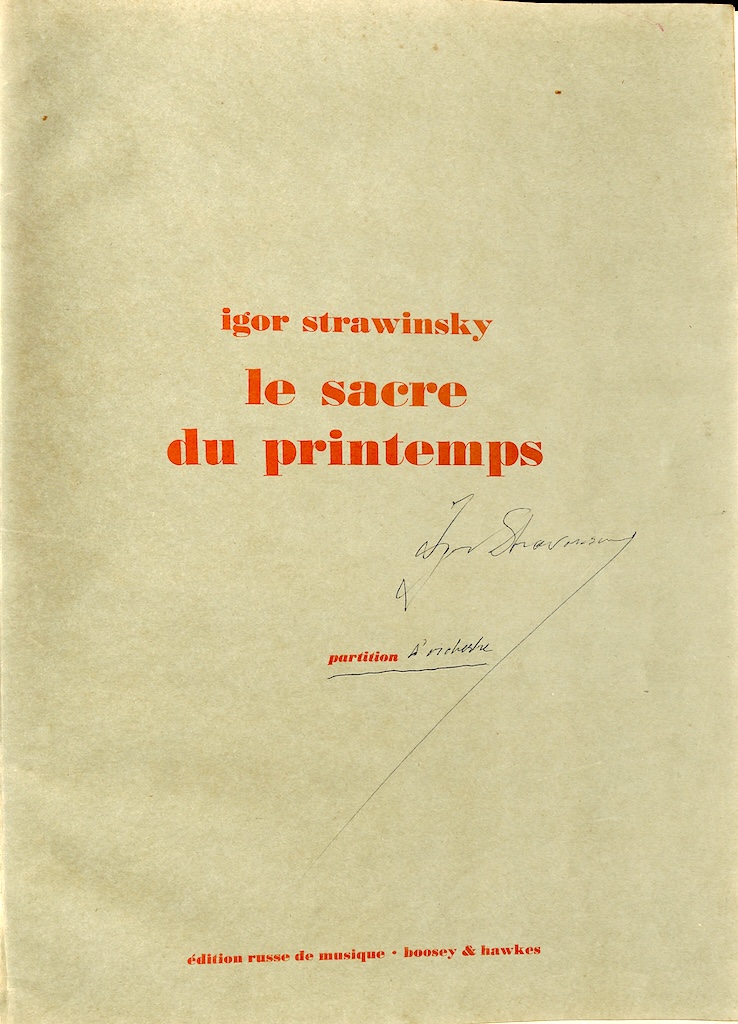 Capa da partitura da Sagração da Primavera de Igor Stravinsky, com assinatura do compositor.